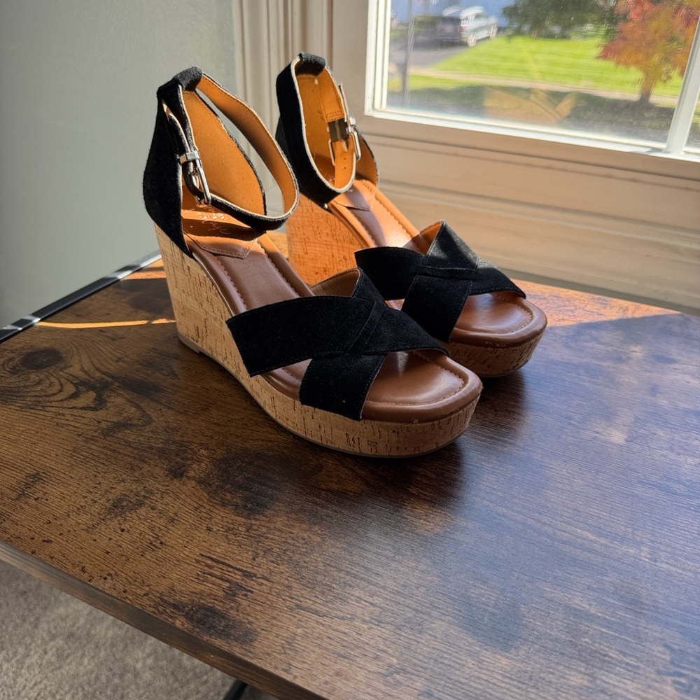Crown Vintage Black Suede and Cork Wedges - Picture 5 of 5